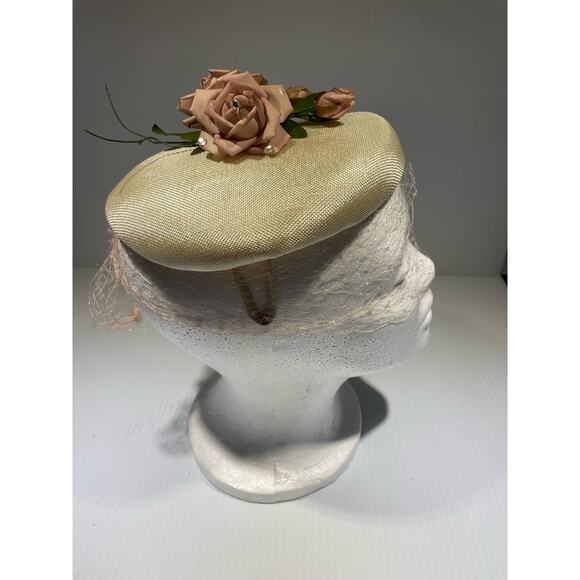 Vintage Carlot Juliet Fascinator Gold Cream Straw Hat with Pink Roses Mesh Veil - Picture 3 of 8